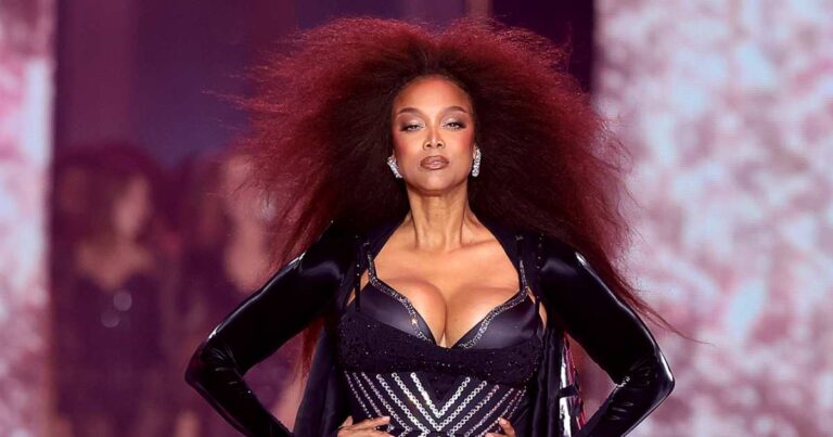 Tyra Banks Returns to Victoria’s Secret Fashion Show 2024 at Age 50